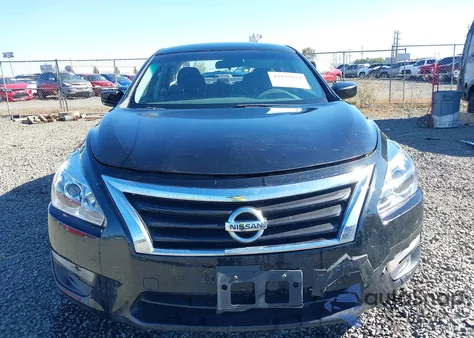 2015 Nissan Altima 2.5/2.5 S/2.5 Sl/2.5 Sv z USA, uszkodzony, nr VIN 1N4AL3AP3FC445340